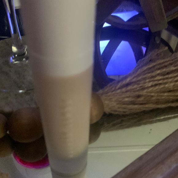 Fenty Beauty foundation - Picture 1 of 2